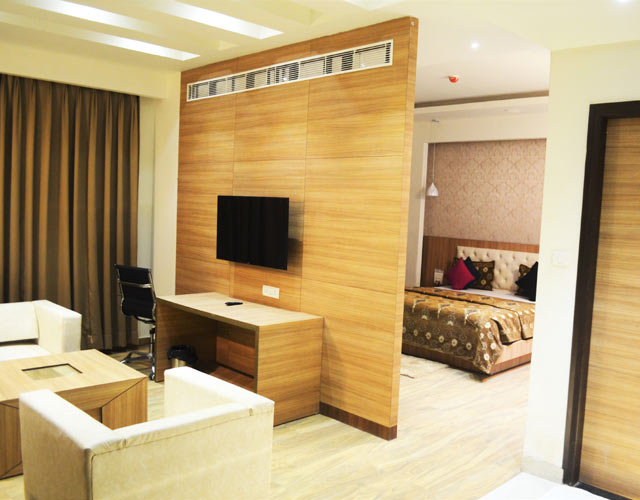 Super Deluxe Room